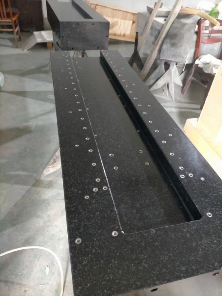What are the methods for measuring flatness?